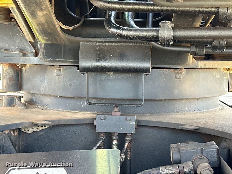 image for item OM9992 1981 P&H  Omega 20 crane