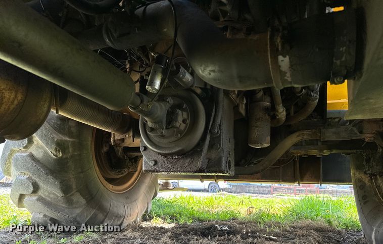 image for item OM9992 1981 P&H  Omega 20 crane