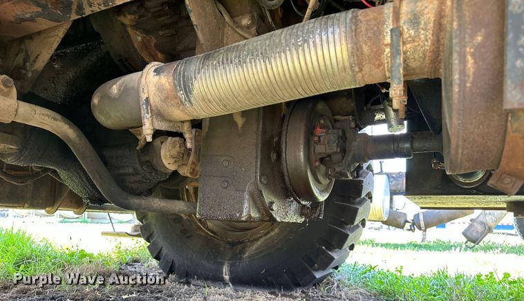 image for item OM9992 1981 P&H  Omega 20 crane