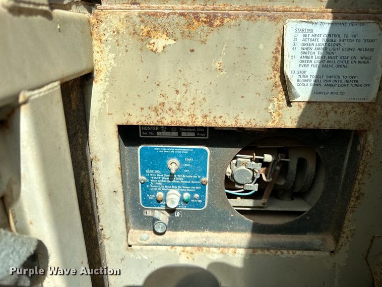 image for item OM9992 1981 P&H  Omega 20 crane