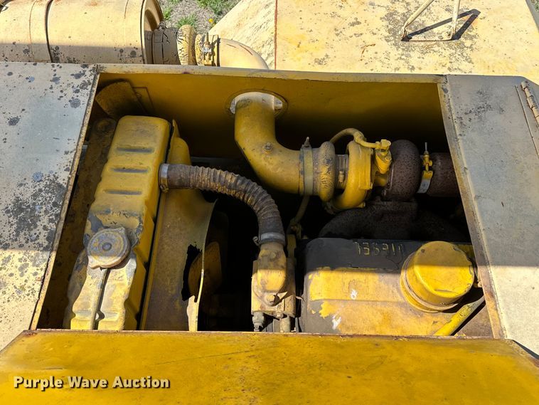 image for item OM9992 1981 P&H  Omega 20 crane