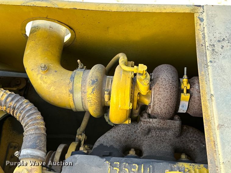 image for item OM9992 1981 P&H  Omega 20 crane