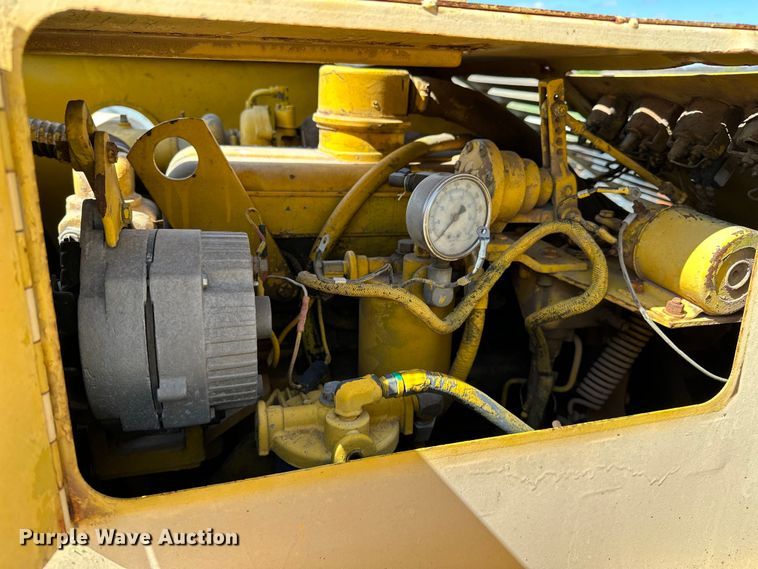 image for item OM9992 1981 P&H  Omega 20 crane