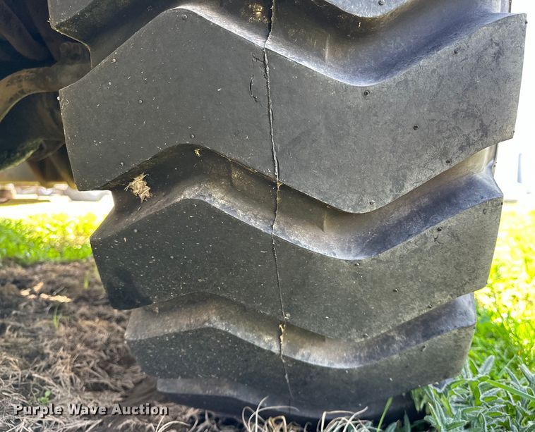 image for item OM9992 1981 P&H  Omega 20 crane