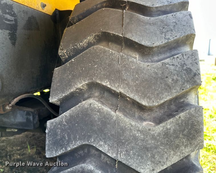 image for item OM9992 1981 P&H  Omega 20 crane