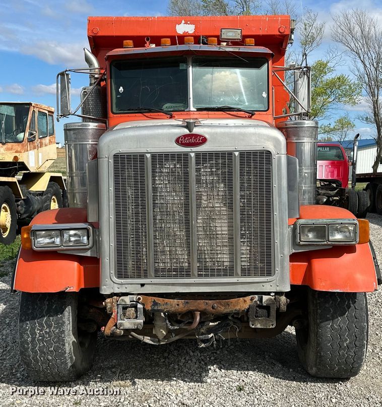 image for item OM9996 1996 Peterbilt  357 dump truck