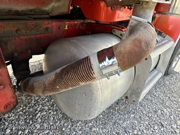 image for item OM9996 1996 Peterbilt  357 dump truck