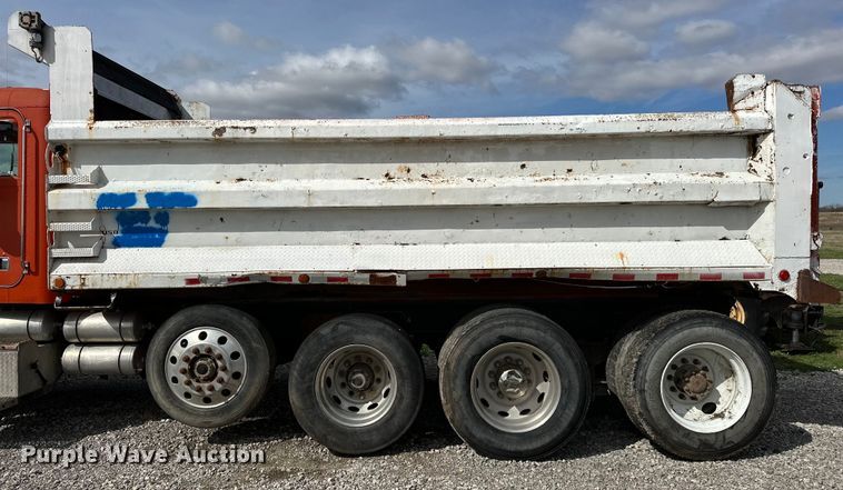 image for item OM9996 1996 Peterbilt  357 dump truck