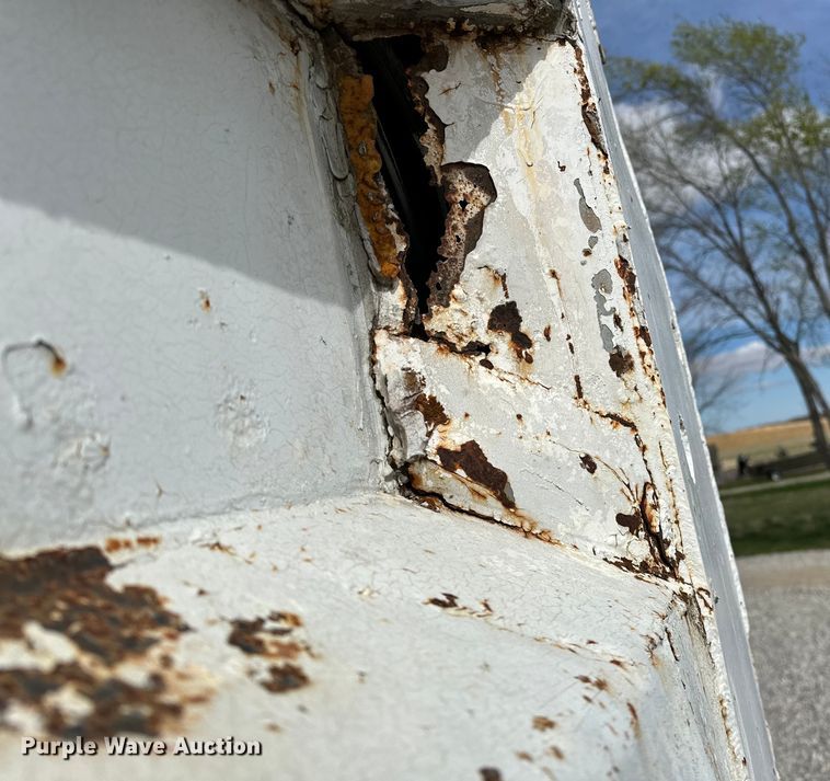 image for item OM9996 1996 Peterbilt  357 dump truck