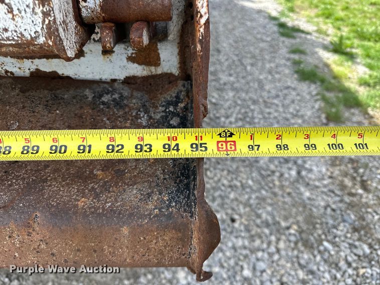 image for item OM9996 1996 Peterbilt  357 dump truck