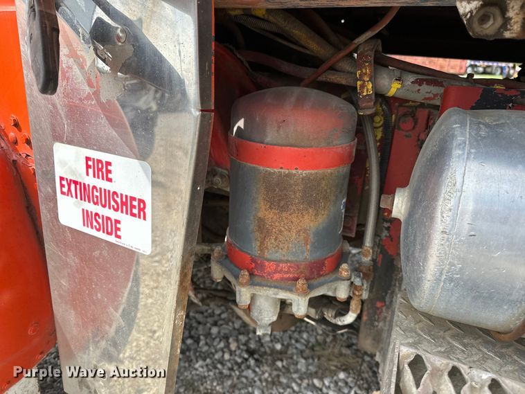 image for item OM9996 1996 Peterbilt  357 dump truck