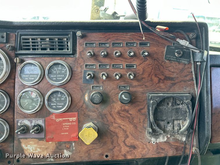 image for item OM9996 1996 Peterbilt  357 dump truck