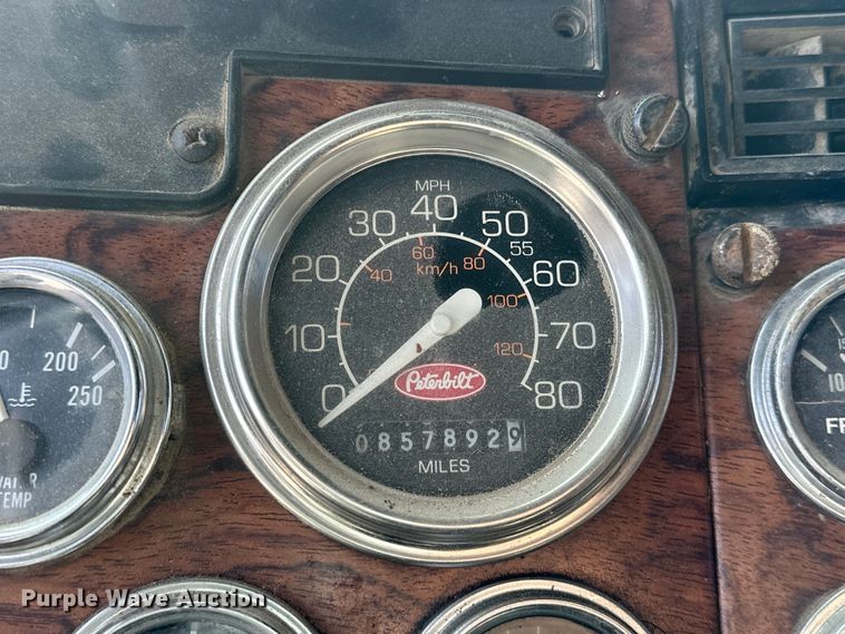 image for item OM9996 1996 Peterbilt  357 dump truck