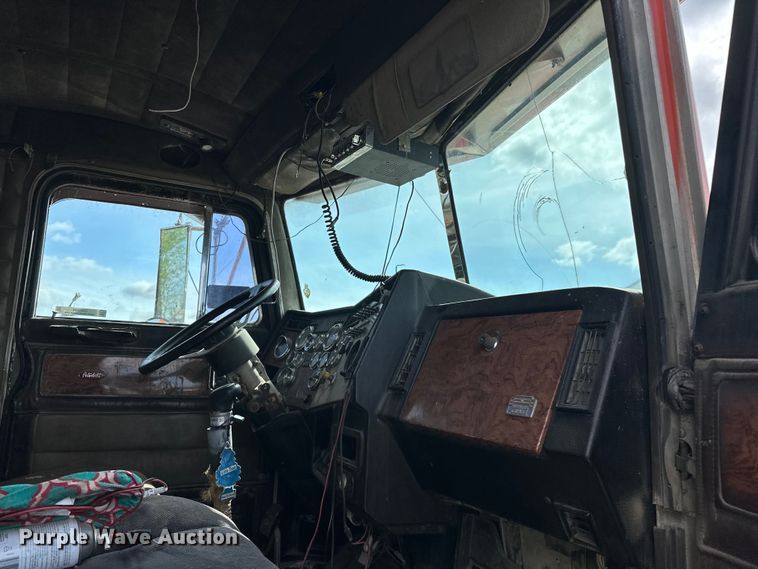 image for item OM9996 1996 Peterbilt  357 dump truck