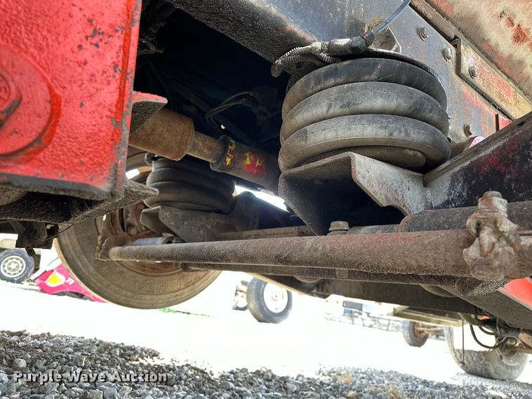 image for item OM9996 1996 Peterbilt  357 dump truck