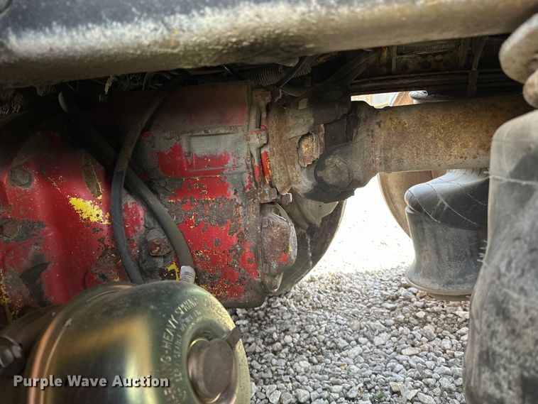 image for item OM9996 1996 Peterbilt  357 dump truck