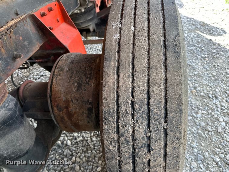 image for item OM9996 1996 Peterbilt  357 dump truck