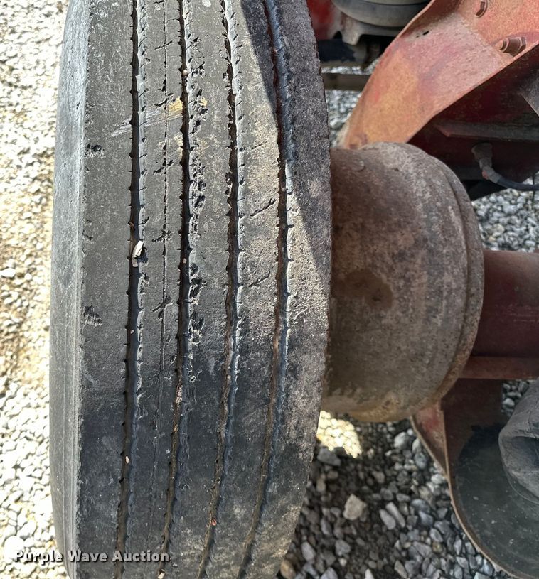 image for item OM9996 1996 Peterbilt  357 dump truck