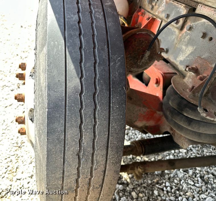 image for item OM9996 1996 Peterbilt  357 dump truck