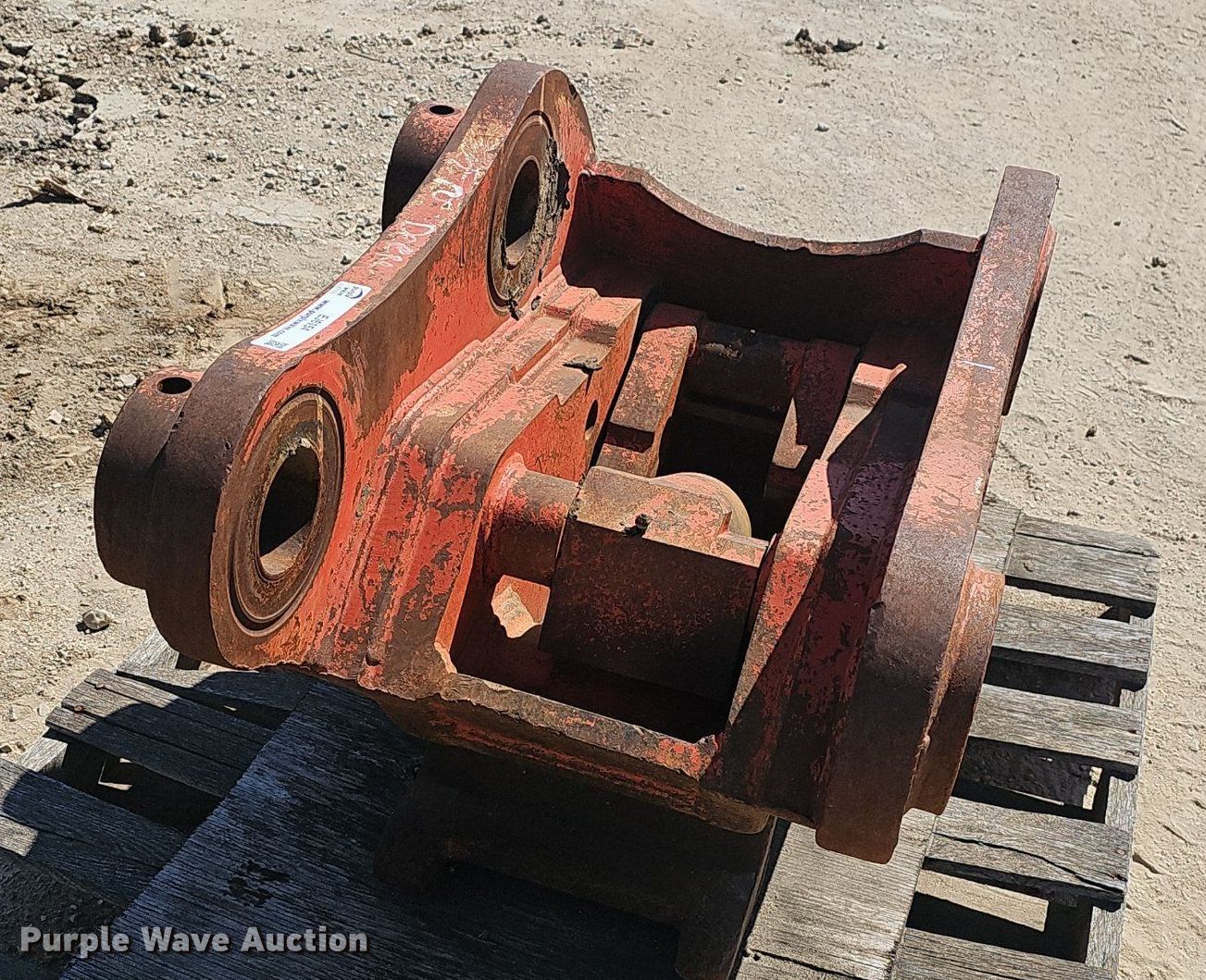 Esco quick coupler in Walnut Grove, MO Item EJ6154 for sale Purple Wave