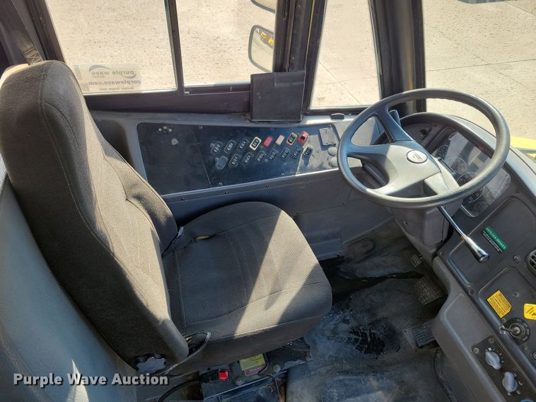 image for item DG0581 2007 Thomas Built school bus