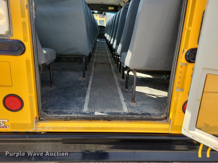 image for item DG0581 2007 Thomas Built school bus