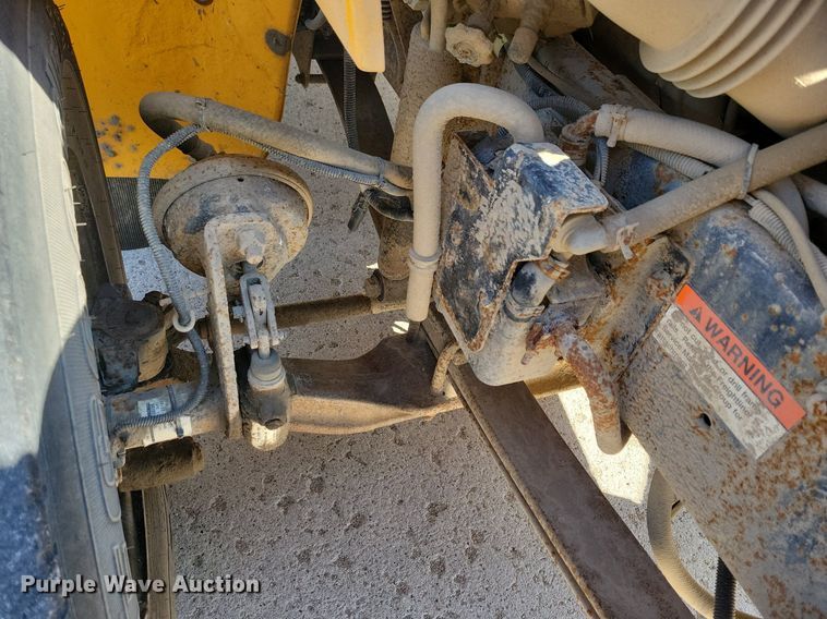 image for item DG0581 2007 Thomas Built school bus