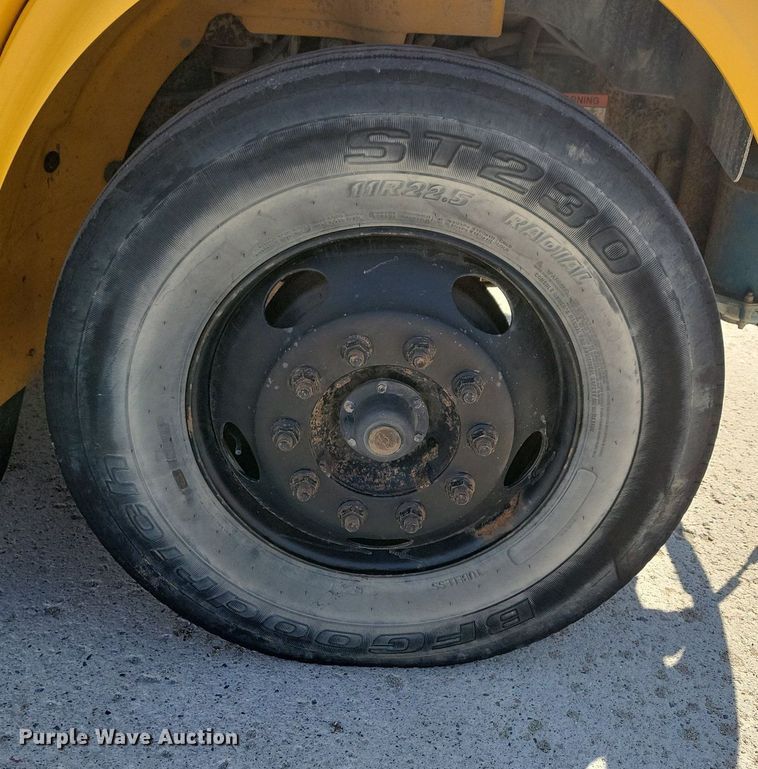 image for item DG0581 2007 Thomas Built school bus