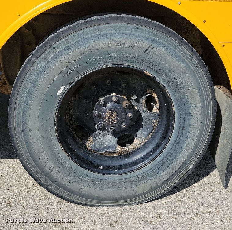 image for item DG0581 2007 Thomas Built school bus