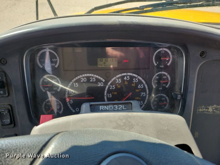 image for item DG0582 2007 Thomas Built school bus