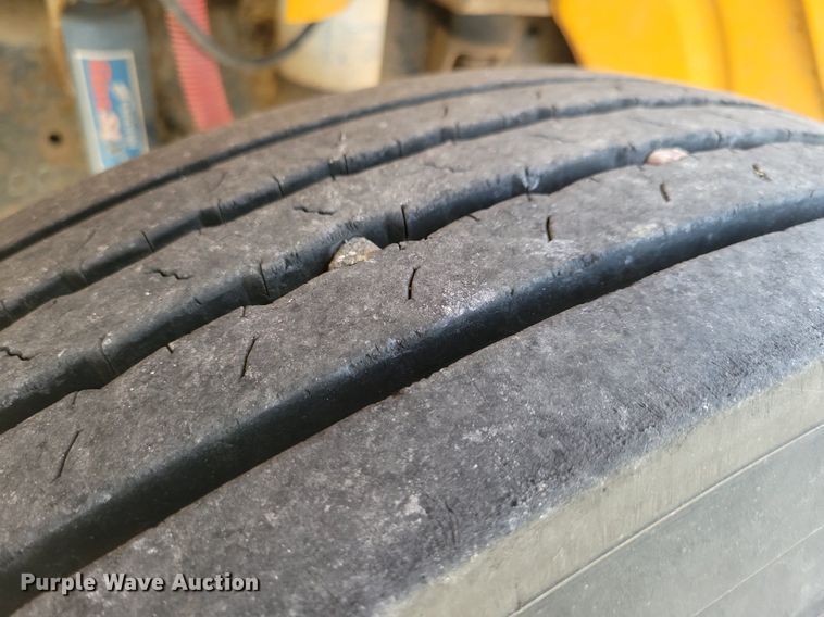 image for item DG0582 2007 Thomas Built school bus