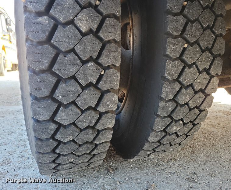 image for item DG0582 2007 Thomas Built school bus