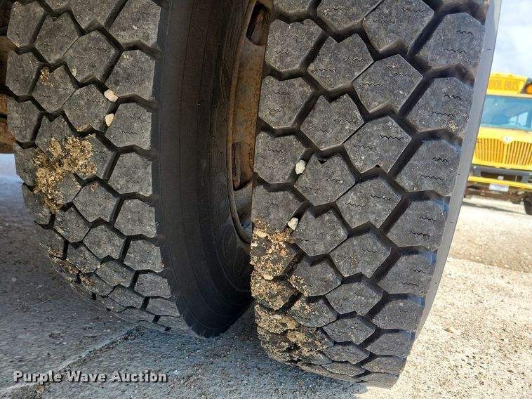 image for item DG0582 2007 Thomas Built school bus