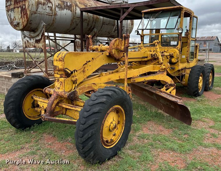 image for item DG4305 1963 Caterpillar  12E motor grader