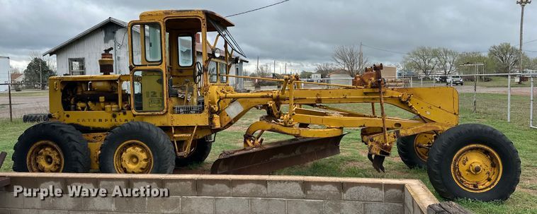 image for item DG4305 1963 Caterpillar  12E motor grader