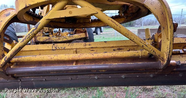 image for item DG4305 1963 Caterpillar  12E motor grader