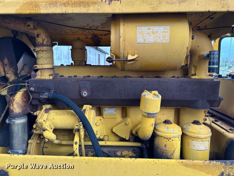 image for item DG4305 1963 Caterpillar  12E motor grader