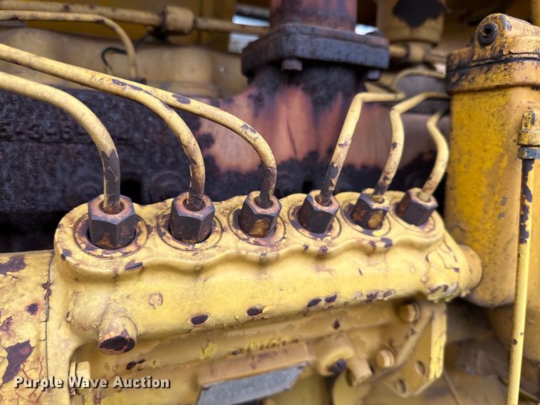 image for item DG4305 1963 Caterpillar  12E motor grader