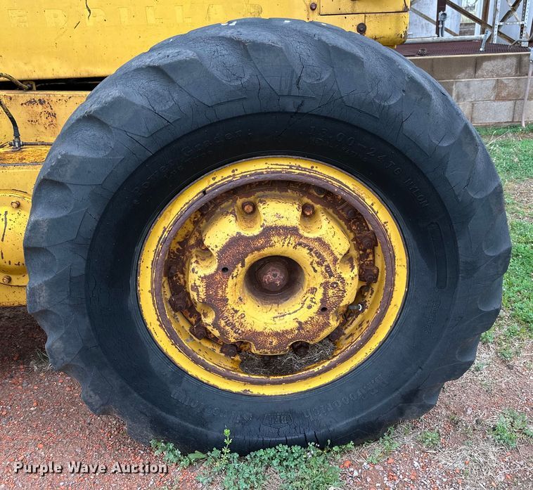 image for item DG4305 1963 Caterpillar  12E motor grader