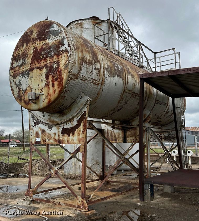 image for item DG4307 (3) Butler fuel tanks