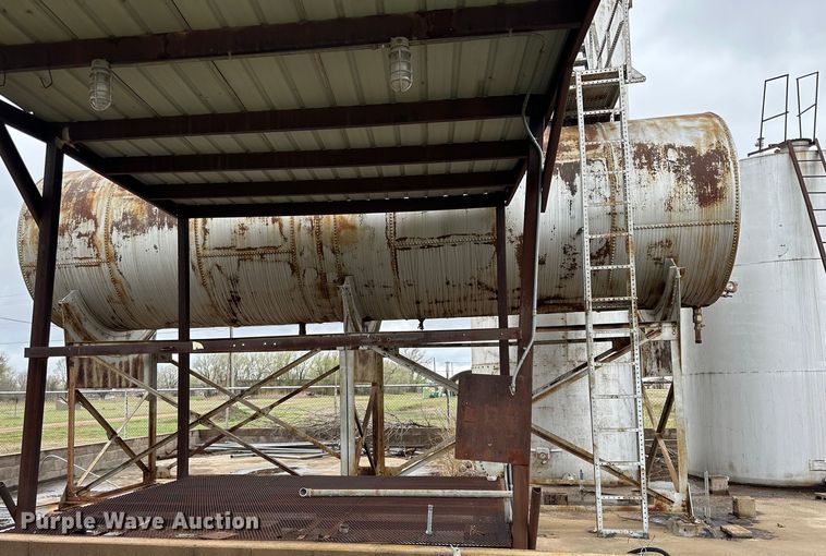 image for item DG4307 (3) Butler fuel tanks