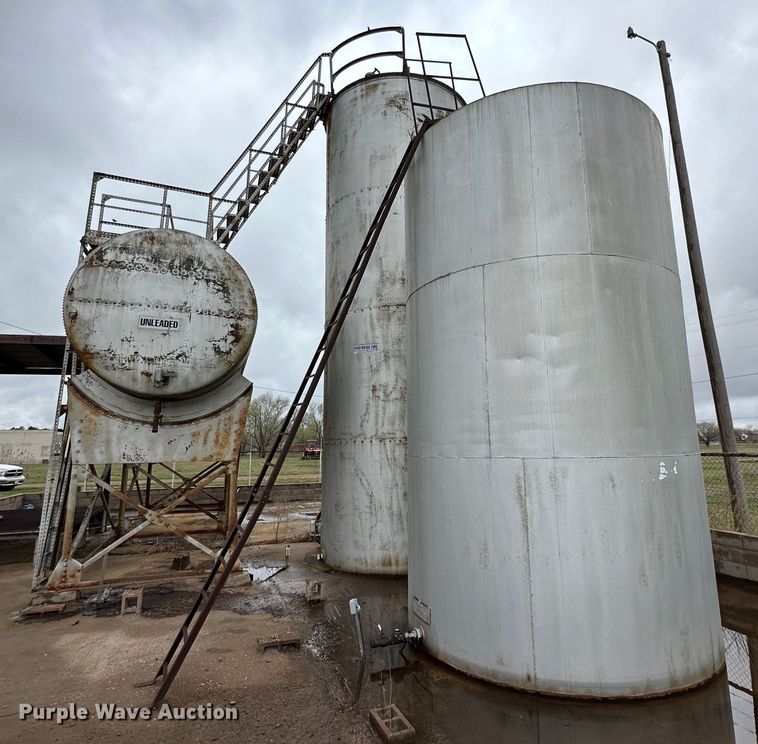 image for item DG4307 (3) Butler fuel tanks