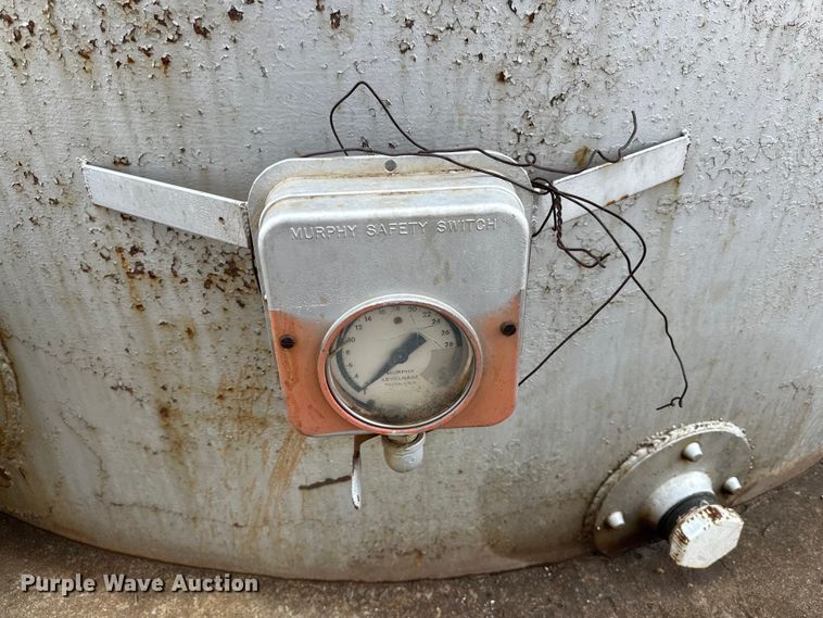 image for item DG4307 (3) Butler fuel tanks