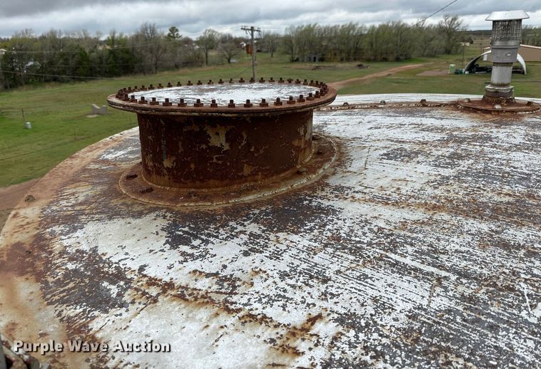 image for item DG4307 (3) Butler fuel tanks