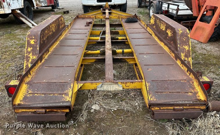 image for item DG4308 1971 Equipment trailer