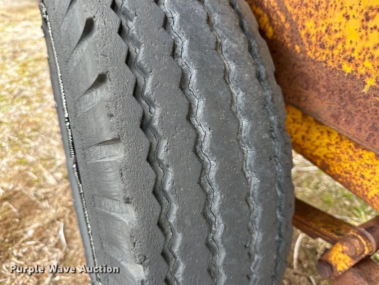 image for item DG4308 1971 Equipment trailer