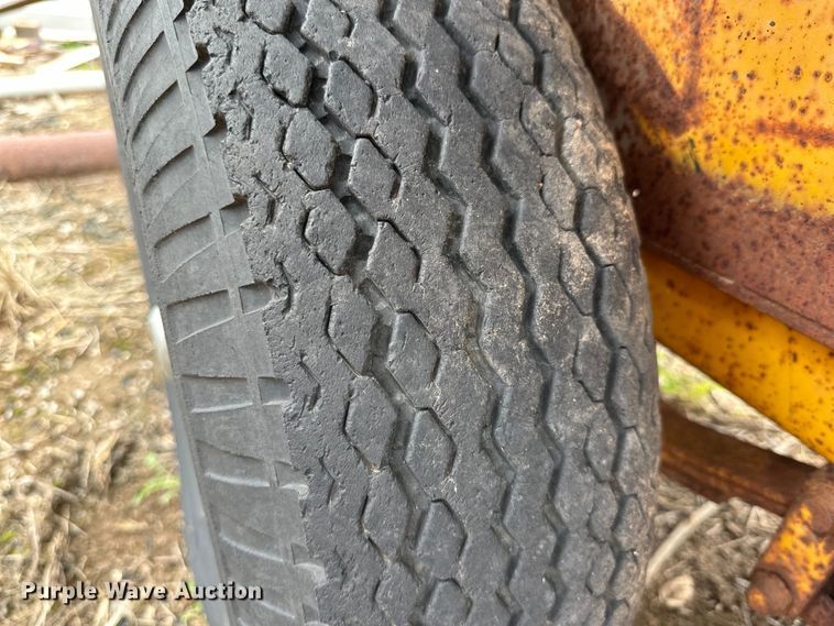 image for item DG4308 1971 Equipment trailer