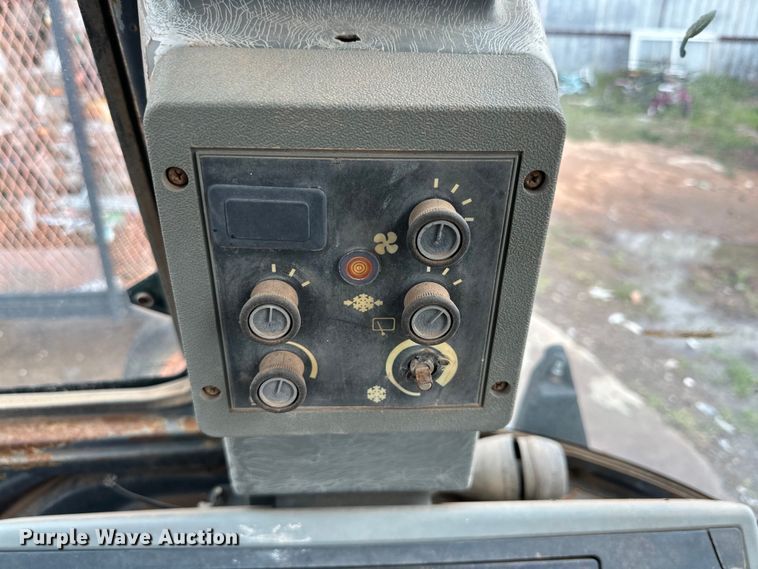 image for item DG4309 1996 Case 580L backhoe