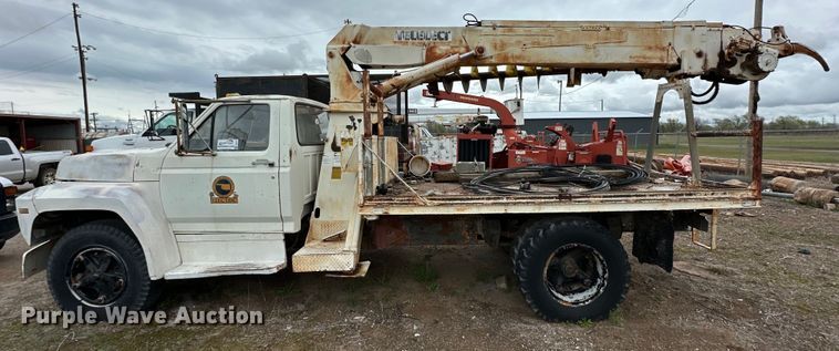 image for item DG4311 1982 Ford F603 digger derrick truck