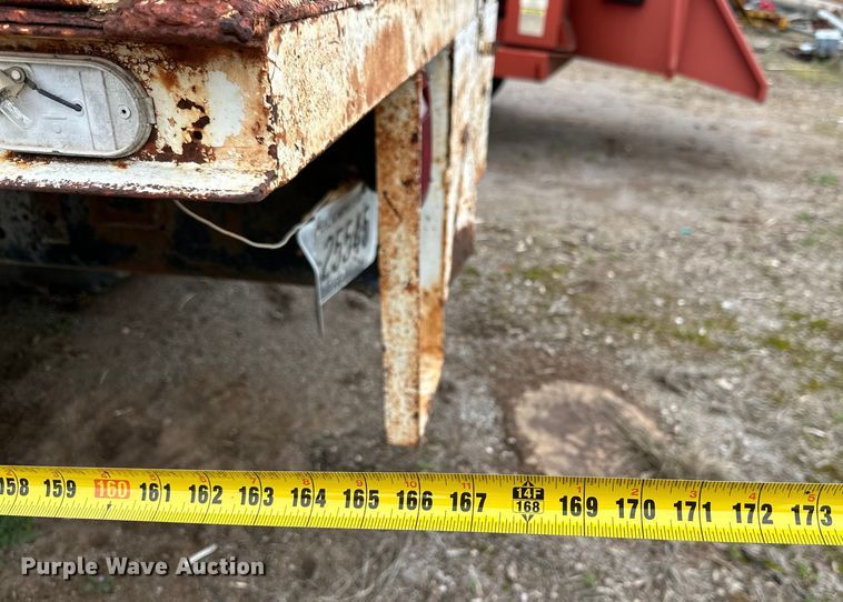 image for item DG4311 1982 Ford F603 digger derrick truck